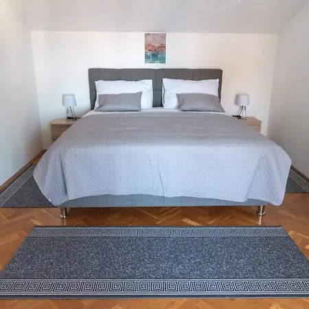 Niko Apartamento Kaštela